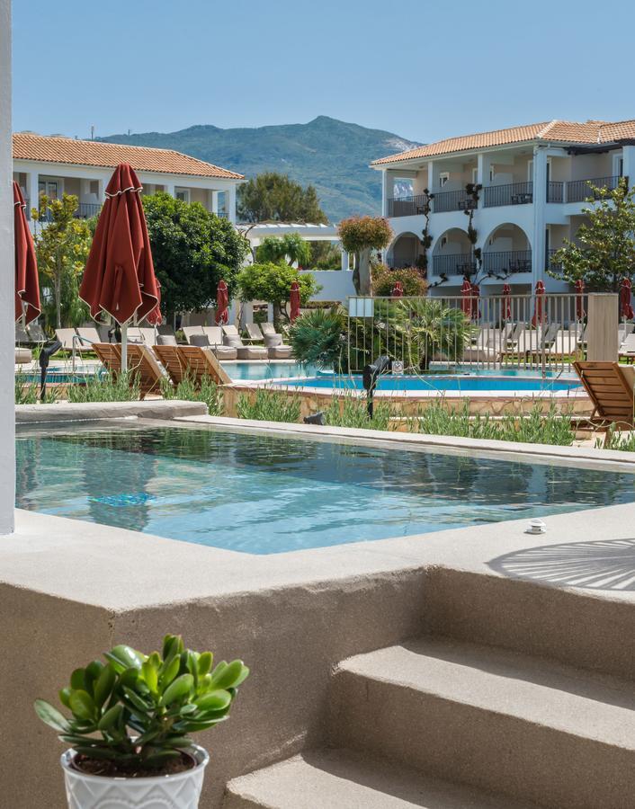 Bitzaro Grande Hotel & Suites Kalamákion Exterior foto